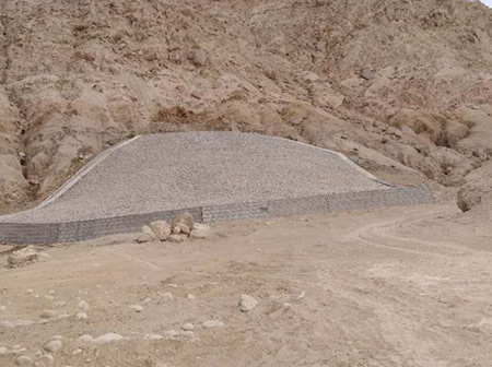 新疆地区军工铀矿地质勘探设施“十二五”退役整治二期工程伊拉湖施工项目